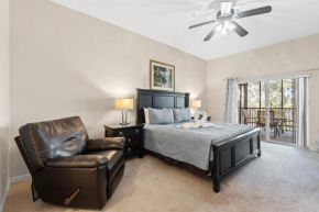 Bahama Bay third floor huge unit wonderful view